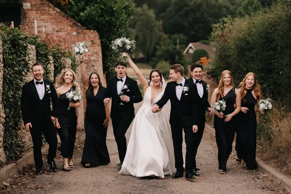 5 Best Suit Hire Shops in Norwich - Find formalwear for your upcoming celebration